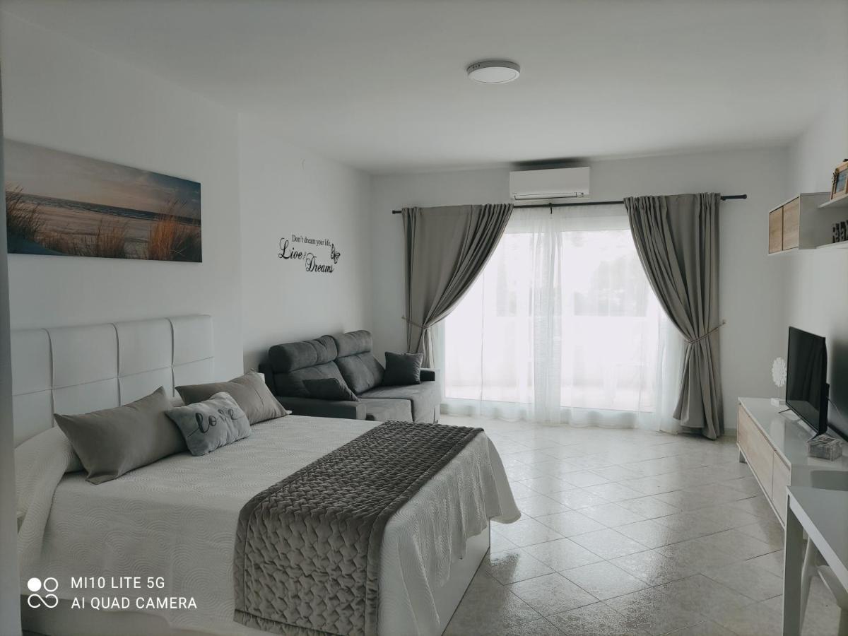 Benalsuite Estudio, Piscina Y Playa En Benalbeach, Benalmadena Ngoại thất bức ảnh